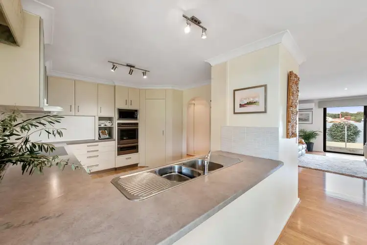 1 Bonchester Court, Duncraig WA 6023