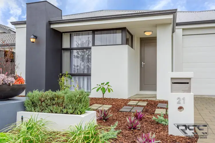 Second view of Homely house listing, 21 Hamsterley Way, Hilbert WA 6112