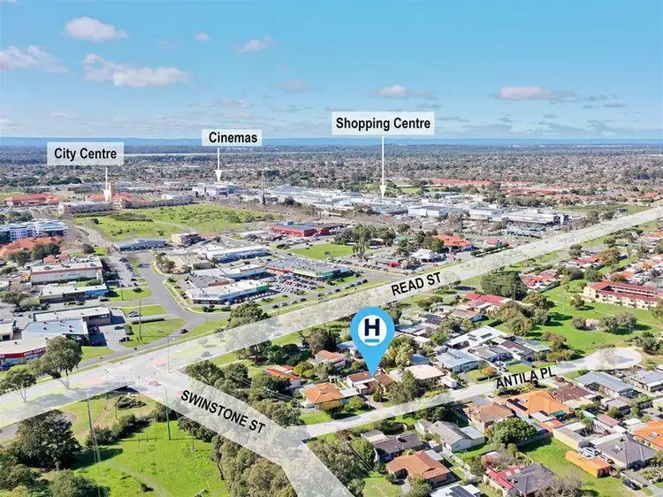 Second view of Homely house listing, 4 Antila Place, Rockingham WA 6168
