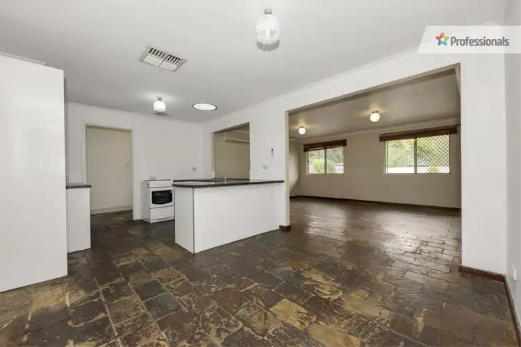 Sixth view of Homely house listing, 9 Gear Ct, Middle Swan WA 6056