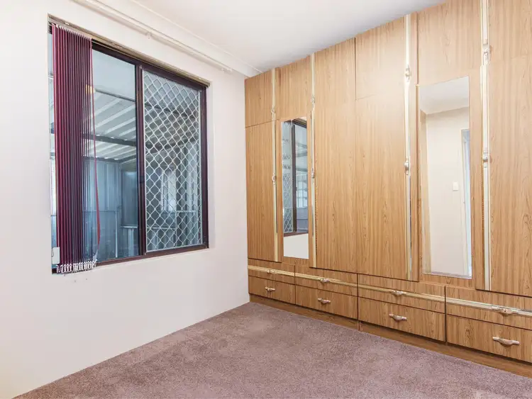 Seventh view of Homely house listing, 20 Jindarra Close, Cooloongup WA 6168