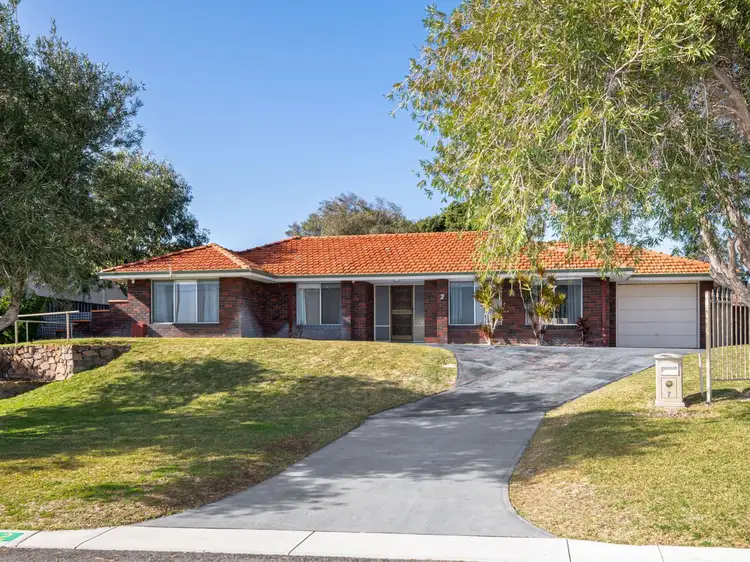 2 Fenton Way, Hillarys WA 6025