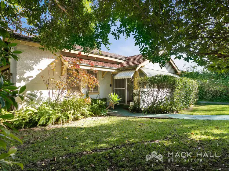 251 Curtin Avenue, Cottesloe WA 6011