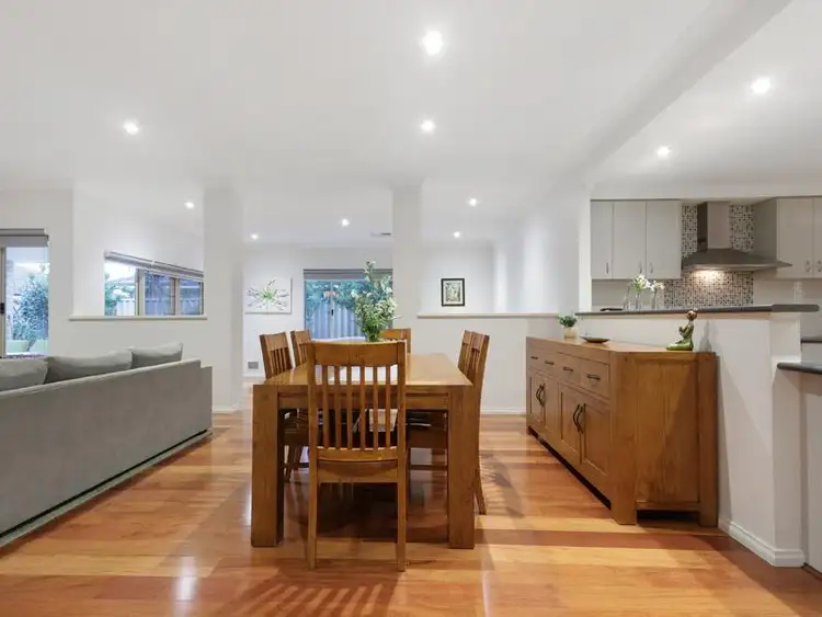 Sixth view of Homely house listing, 10 Patchouli Circle, Atwell WA 6164