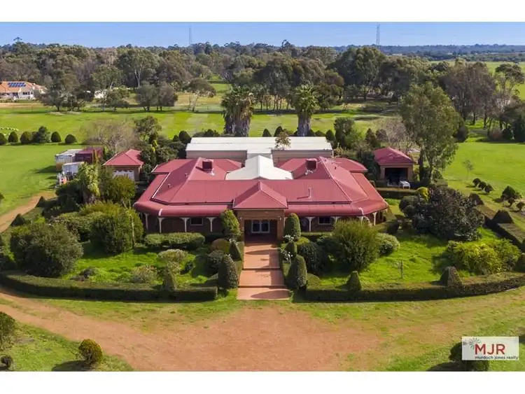 10 Kargotich Road, Oakford WA 6121