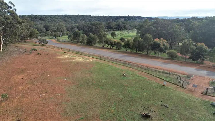 121 Sandalford Drive, Chittering WA 6084
