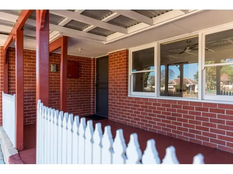 7 Escalus Street, Coolbellup WA 6163