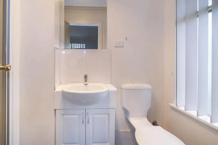 Fifth view of Homely house listing, 5/5 Carmia Glen, West Busselton WA 6280