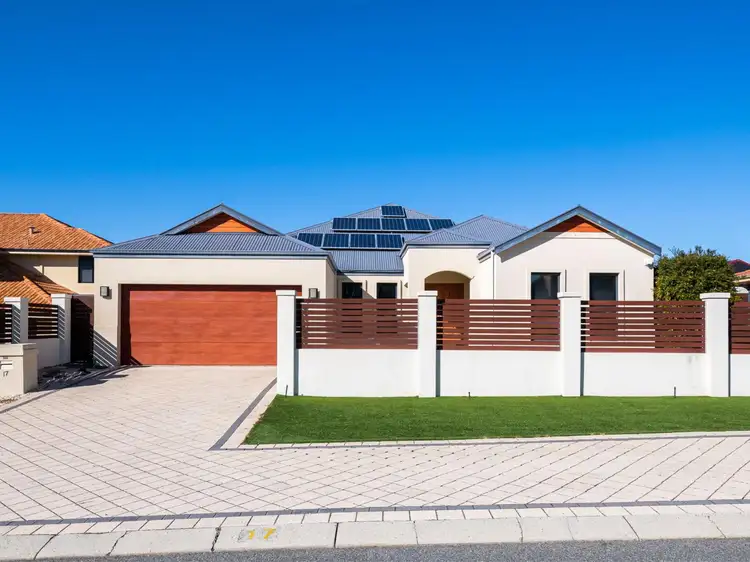 17 New England Drive, Hillarys WA 6025