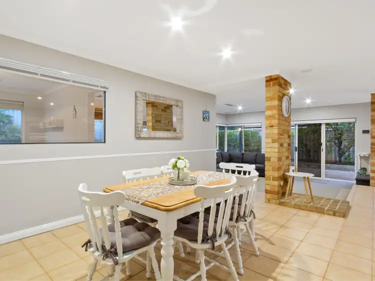 6 Bradwell Court, Carine WA 6020