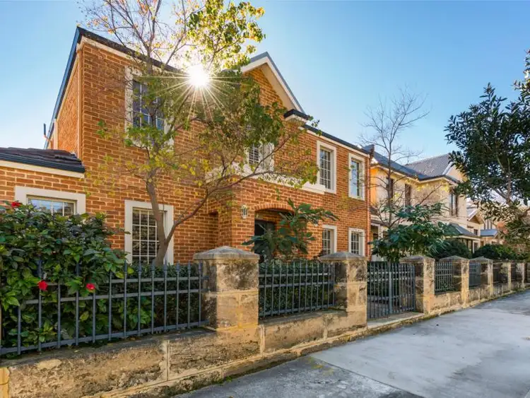 10 Burnettia Lane, Mount Claremont WA 6010