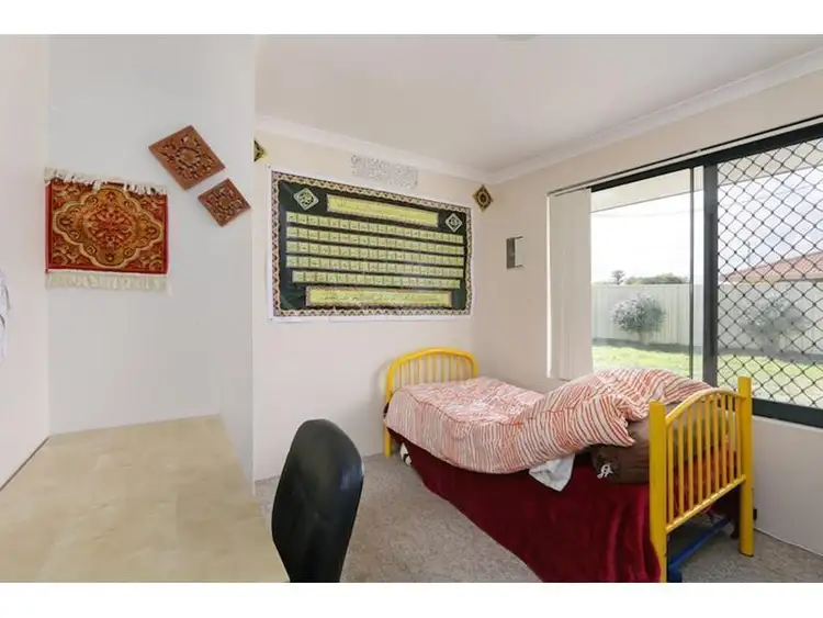 Seventh view of Homely house listing, A/20 Fortescue Bend, Gosnells WA 6110