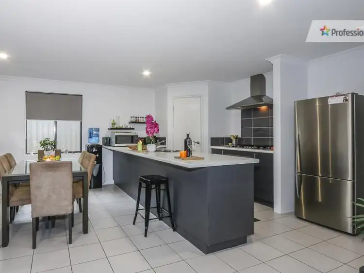 34 Tramontane Approach, Dayton WA 6055
