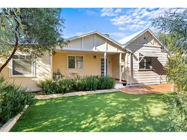 13 Ward Street, Lamington WA 6430