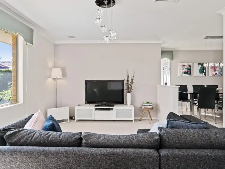 5 Scarcliffe Way, Carine WA 6020
