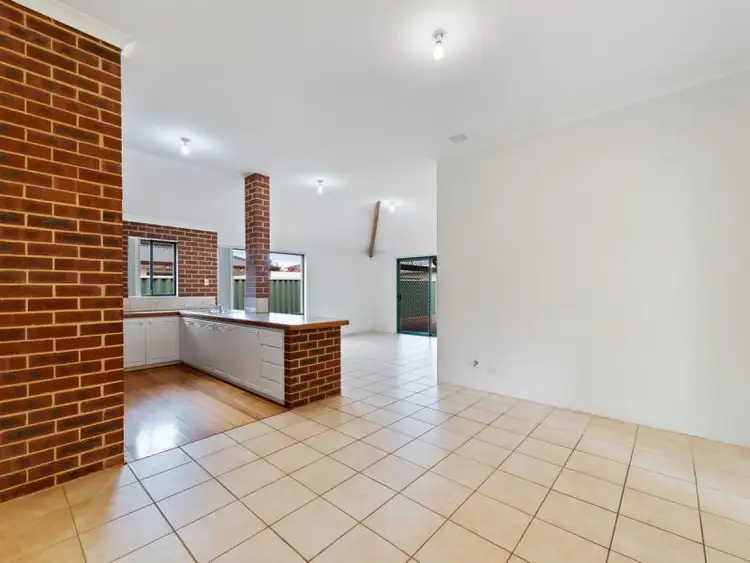 Fifth view of Homely house listing, 4 Tolbury Retreat, Kiara WA 6054