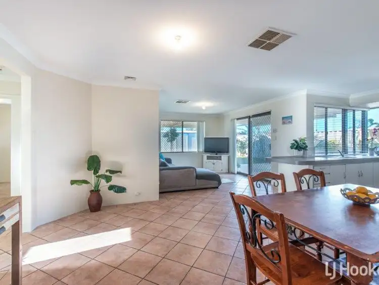 Fifth view of Homely house listing, 8 Flowerwood Way, Huntingdale WA 6110
