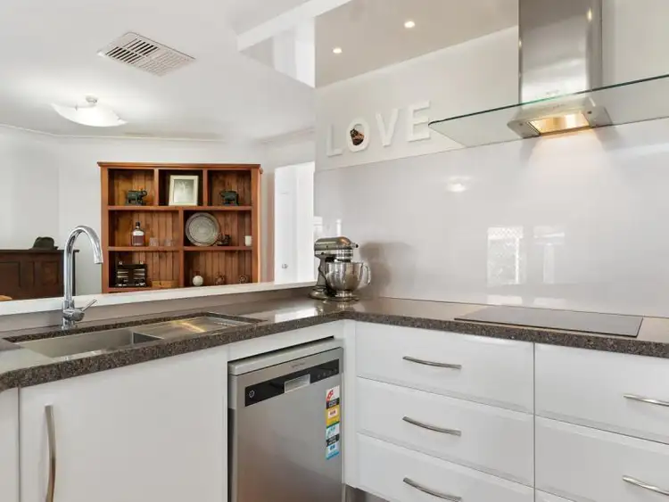 Fifth view of Homely house listing, 8 Gannet Court, High Wycombe WA 6057