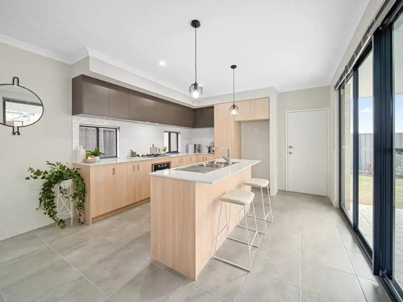Main view of Homely house listing, 7 Gossan Chase, Piara Waters WA 6112