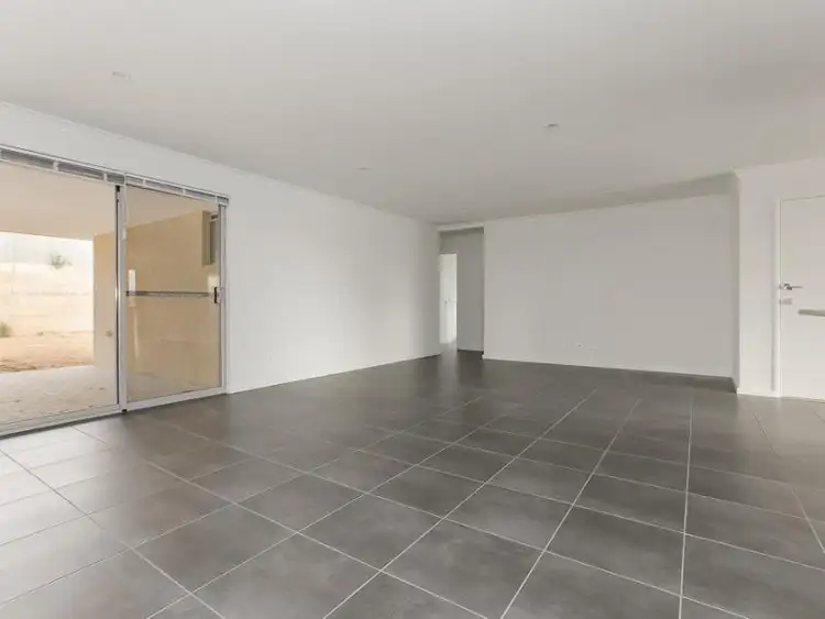 Fourth view of Homely house listing, 140 Parmelia Avenue, Parmelia WA 6167