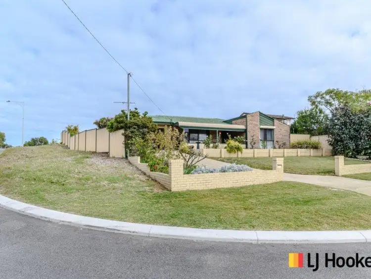 21 Moorpark Avenue, Yanchep WA 6035