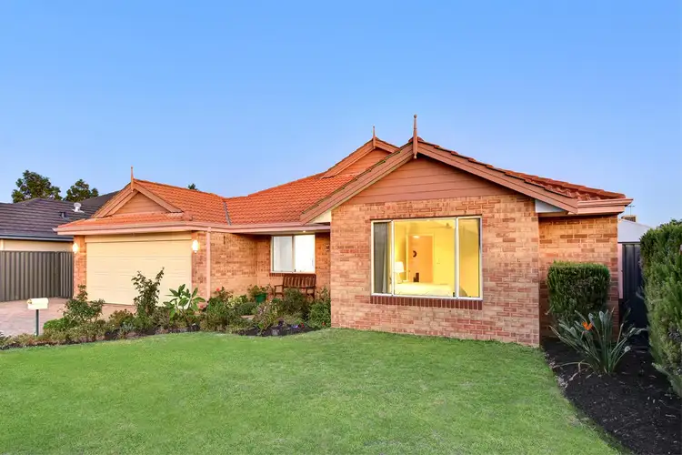 11 Stills Avenue, Harrisdale WA 6112
