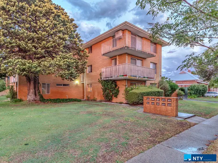 1/122 Ninth Avenue, Maylands WA 6051