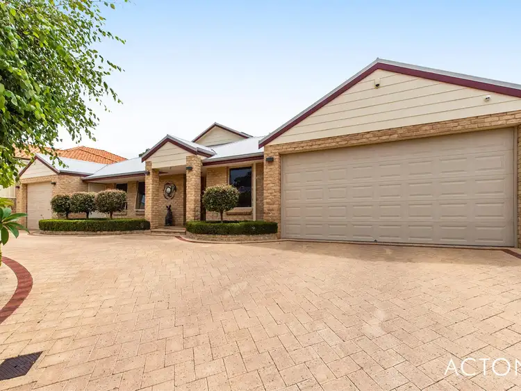 4 Wirra Lane, Lakelands WA 6180
