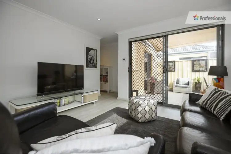 Sixth view of Homely unit listing, 8/3 SPRING AVENUE, Midland WA 6056