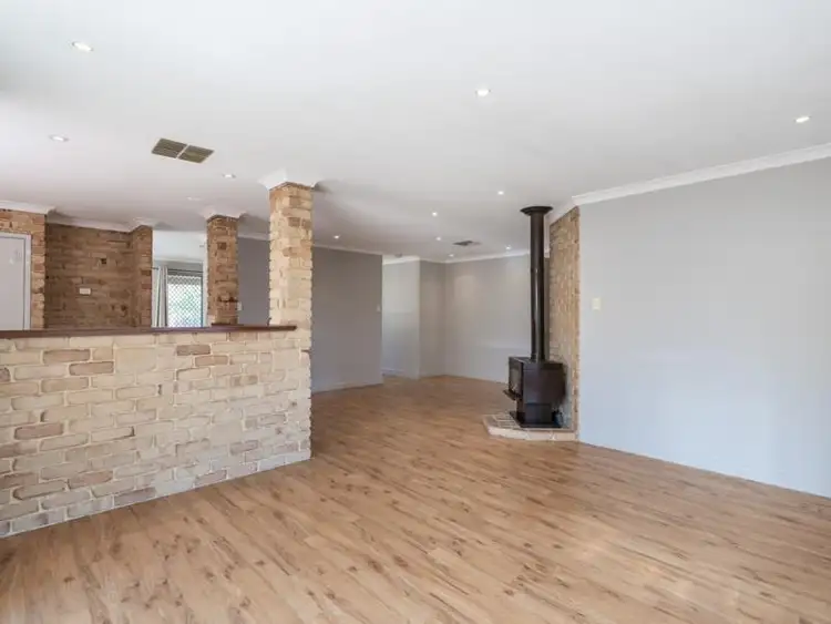 Seventh view of Homely house listing, 8 Baxter Close, Huntingdale WA 6110