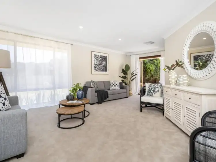 4 Flinders Avenue, Hillarys WA 6025