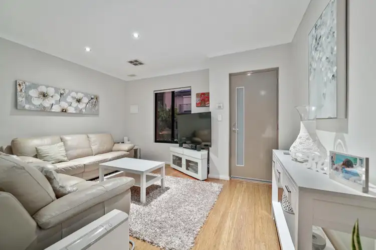 Seventh view of Homely house listing, 1/126 Telford Crescent, Stirling WA 6021