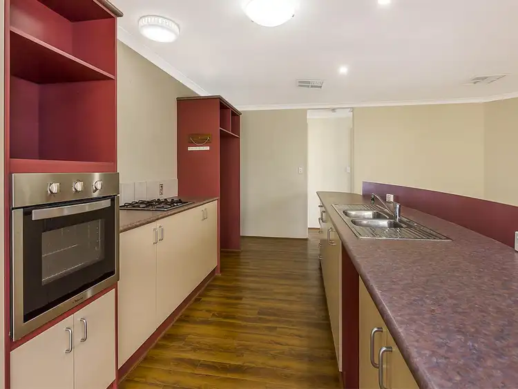 Seventh view of Homely house listing, 2 Onyx Lane, Warnbro WA 6169