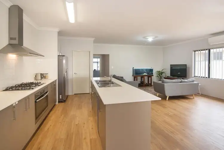 16 Daly Road, Yalyalup WA 6280