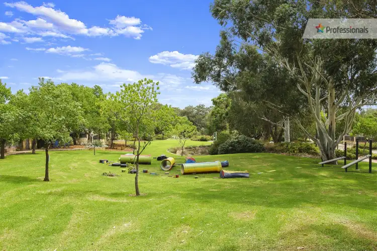 18 Parkfarm Drive, South Guildford WA 6055