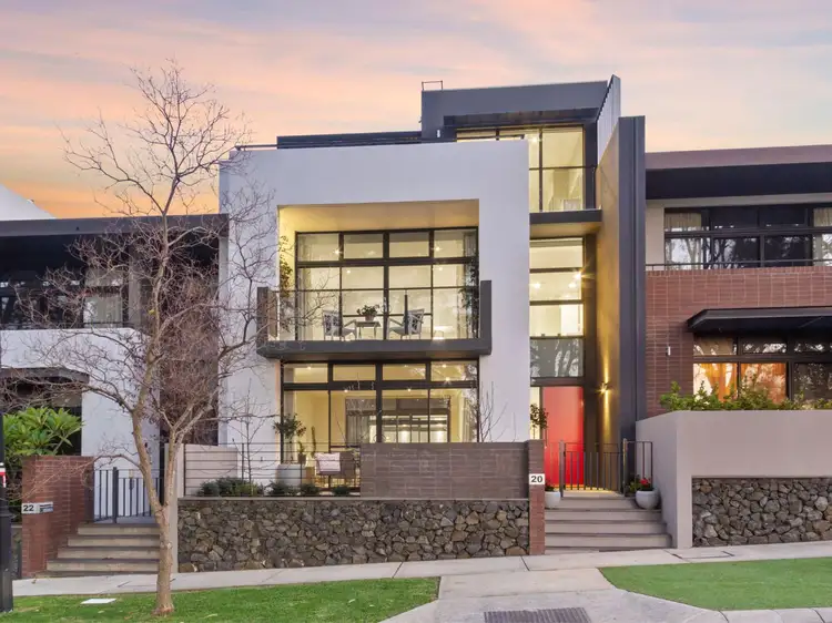 20 Lupin Hill Grove, Nedlands WA 6009