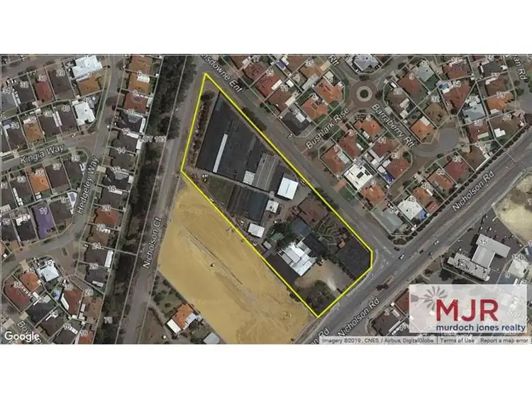 8 Lansdowne Entrance, Canning Vale WA 6155