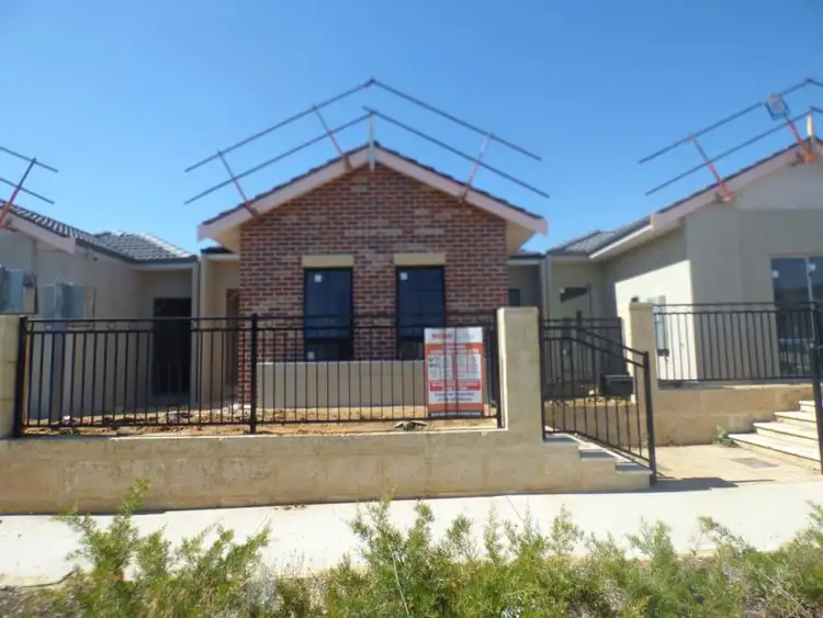 51 Kangaroo Avenue, Kwinana Town Centre WA 6167