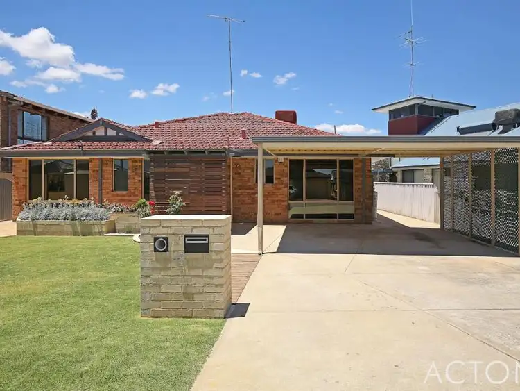Fourth view of Homely house listing, 6 Woolah Place, South Yunderup WA 6208