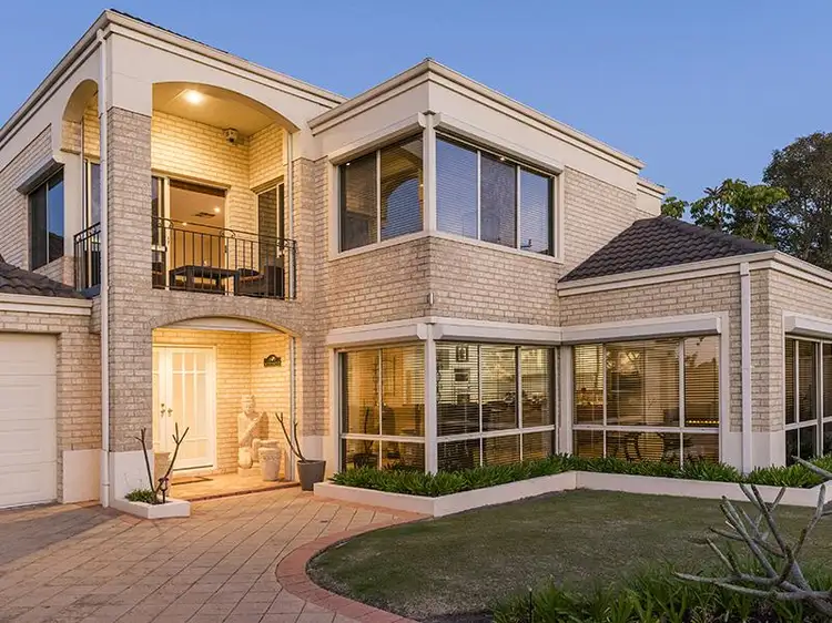 2 Modillion Avenue North, Shelley WA 6148