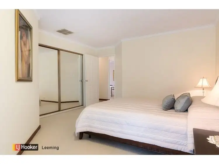 Seventh view of Homely house listing, 5 Beckley Circle, Leeming WA 6149