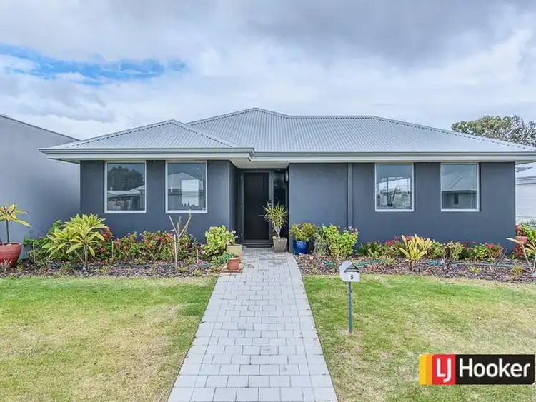 Third view of Homely house listing, 5 Moonlight Court, Huntingdale WA 6110