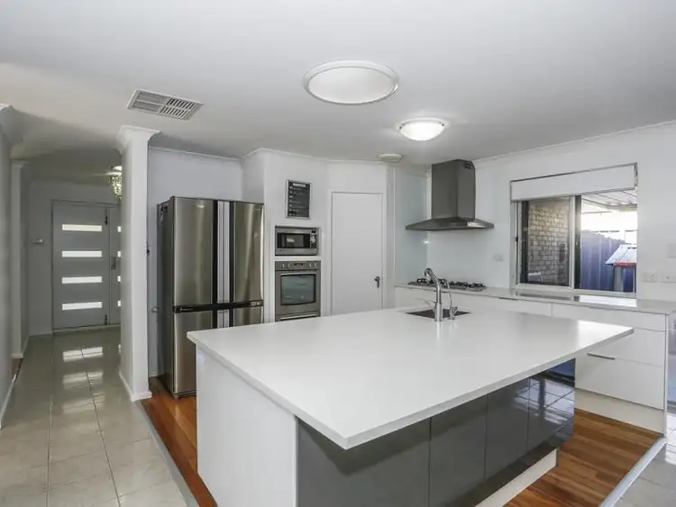 Second view of Homely house listing, 18 Edmonton Place, Kingsley WA 6026