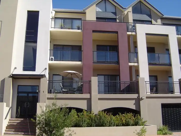 25/1 Spinebill Loop, Joondalup WA 6027