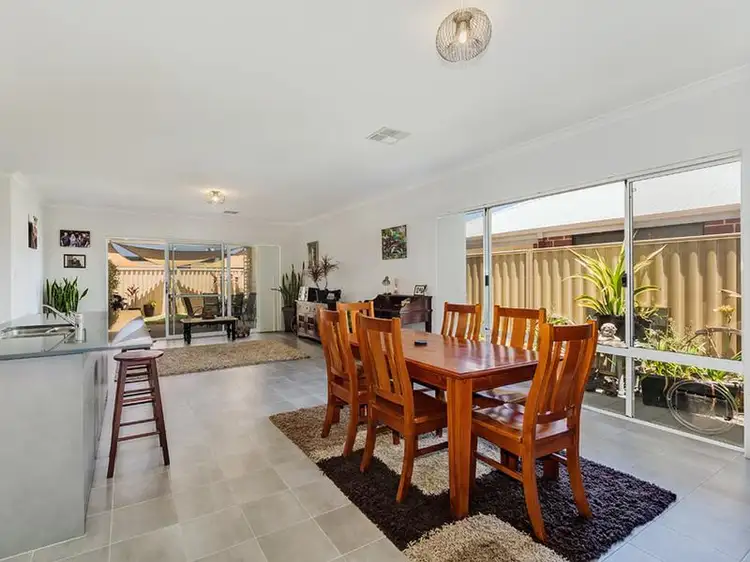 15 Mangatj Street, Byford WA 6122