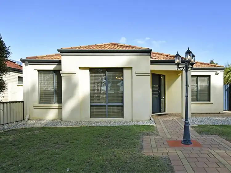 Second view of Homely house listing, 39 Vaucluse Crescent, Ellenbrook WA 6069