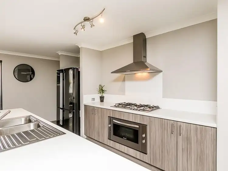 Seventh view of Homely house listing, 5 Arledge Way, Aveley WA 6069