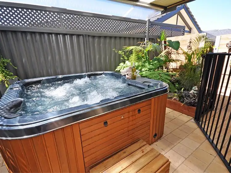 12 Carenza Link, Aveley WA 6069