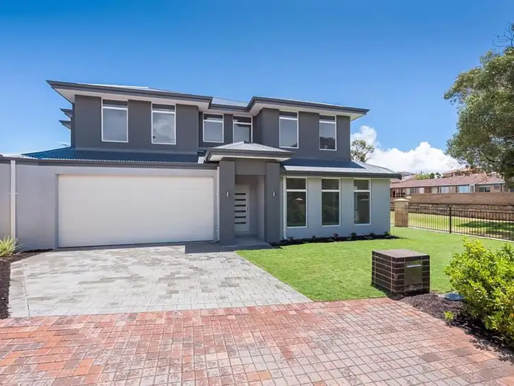 Second view of Homely house listing, 5 Sun Court, Hillarys WA 6025
