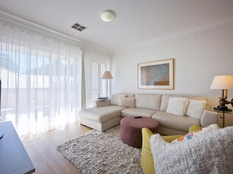 4/18 Beach Street, Cottesloe WA 6011
